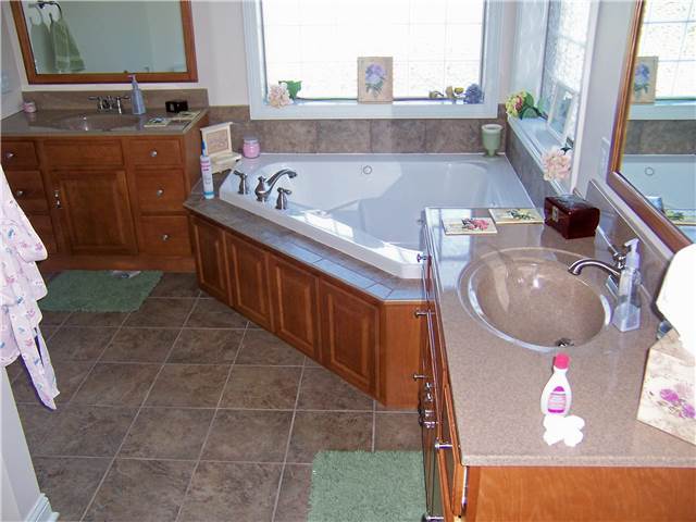 Cultured granite countertops with integral sinks